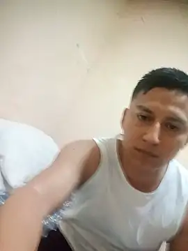 Snapshot of LuisMex1998 chatting on 29, 5, 2026 LuisMex1998 online show from 29, 5, 2026