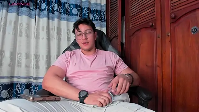 Snapshot of Amon__ashford chatting on 3, 3, 2026 Amon ashford online show from 3, 3, 2026