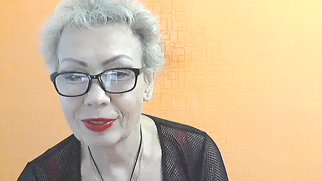 Snapshot of NessyJenixs chatting on 6, 11, 2025 NessyJenixs online show from 6, 11, 2025