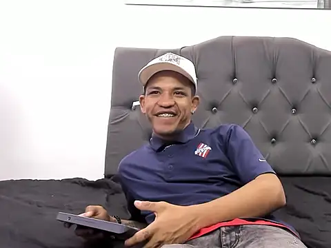 Snapshot of carlos_alber12 chatting on 22, 3, 2025 carlos alber12 online show from 22, 3, 2025