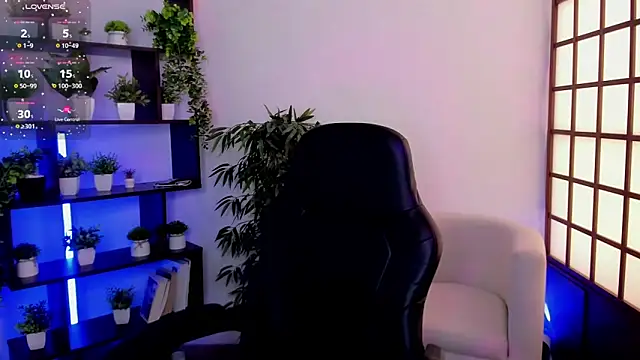 Snapshot of KristineBeauty chatting on 26, 4, 2026 KristineBeauty online show from 26, 4, 2026