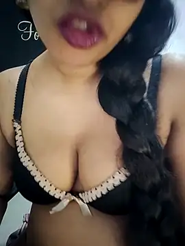 Snapshot of Sexy-Monikaa chatting on 23, 2, 2025 Sexy-Monikaa online show from 23, 2, 2025