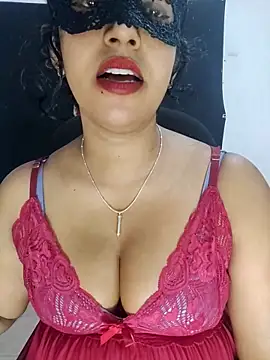 Snapshot of Sexy-Monikaa chatting on 11, 3, 2025 Sexy-Monikaa online show from 11, 3, 2025