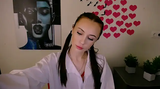 Nikonara Love online show from 23, 1, 2025