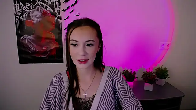 Nikonara Love online show from 14, 2, 2025