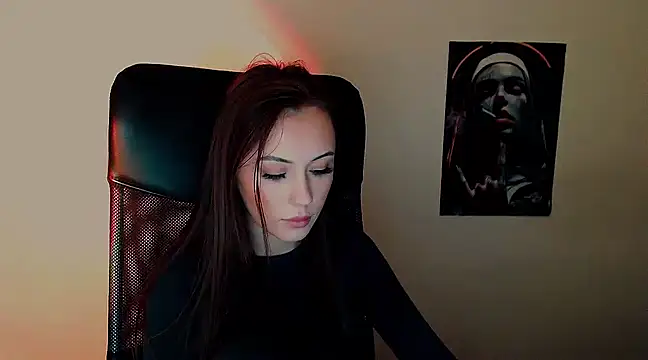 Nikonara Love online show from 6, 3, 2025