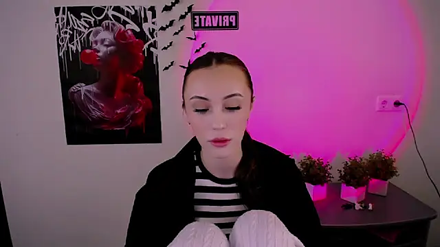 Nikonara Love online show from 12, 3, 2025