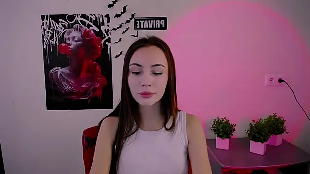 Nikonara Love online show from 19, 3, 2025