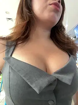 Snapshot of Meraryy chatting on 18, 4, 2026 Meraryy online show from 18, 4, 2026