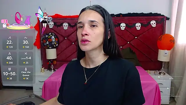 Snapshot of victoria_adams07 chatting on 20, 10, 2025 victoria adams07 online show from 20, 10, 2025