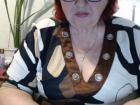 Snapshot of DeniseeRosea chatting on 1, 6, 2026 DeniseeRosea online show from 1, 6, 2026