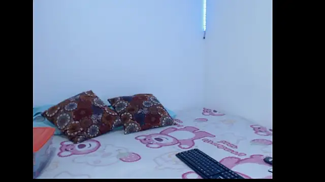 Ashley Spicy online show from 7, 2, 2026