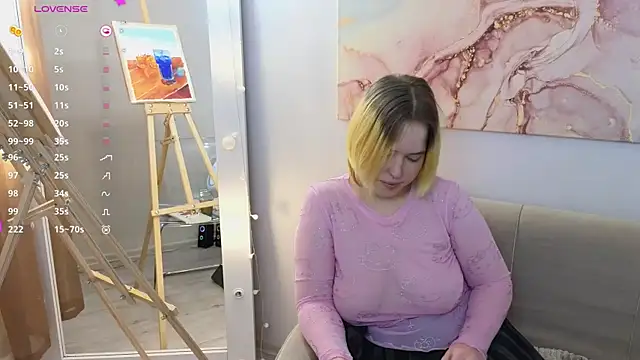 Snapshot of Manic_pixie_ chatting on 9, 2, 2025 Manic pixie online show from 9, 2, 2025