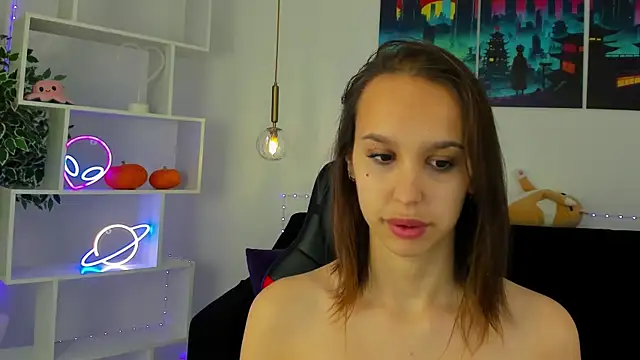 SandraTucker online show from 25, 10, 2025