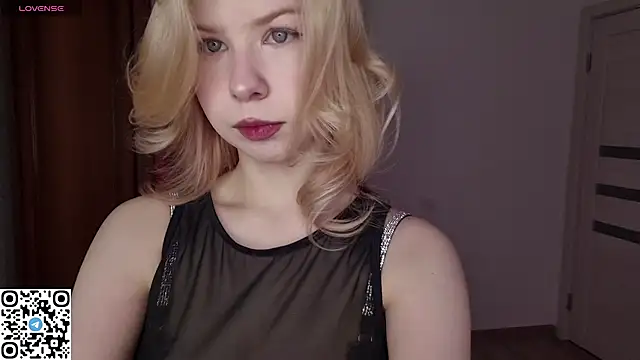 Snapshot of LynetHakes chatting on 25, 4, 2026 LynetHakes online show from 25, 4, 2026