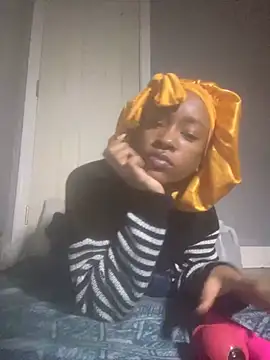 Snapshot of Meerawantsyou chatting on 8, 2, 2025 Meerawantsyou online show from 8, 2, 2025