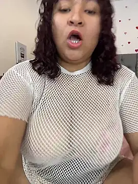 Snapshot of KarlaWild chatting on 1, 5, 2026 KarlaWild online show from 1, 5, 2026