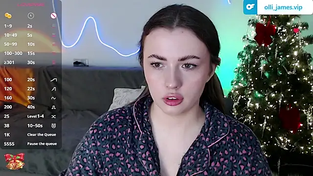 Ollie James online show from 4, 12, 2025