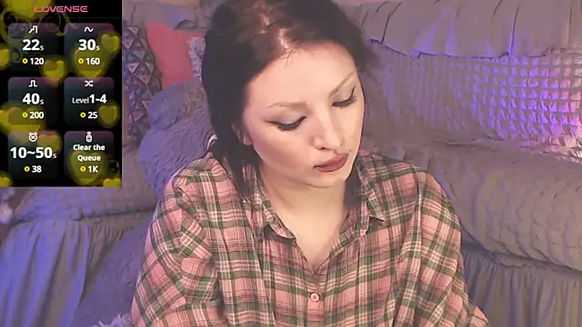 Snapshot of BritneyBarker chatting on 24, 12, 2024 BritneyBarker online show from 24, 12, 2024