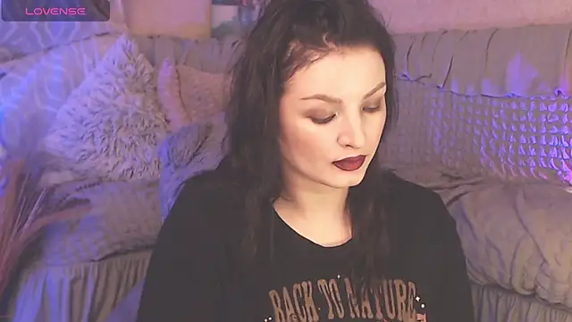Snapshot of BritneyBarker chatting on 3, 1, 2025 BritneyBarker online show from 3, 1, 2025
