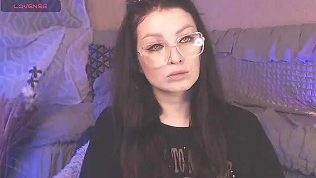 Snapshot of BritneyBarker chatting on 11, 1, 2025 BritneyBarker online show from 11, 1, 2025