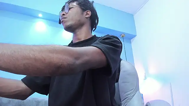 Snapshot of xxxhotbbc chatting on 10, 9, 2025 xxxhotbbc online show from 10, 9, 2025