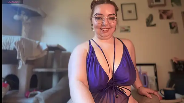 curvycate127 online show from 12, 1, 2026
