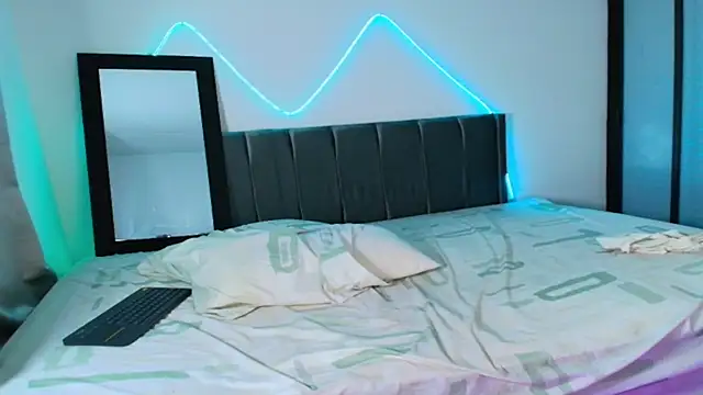 Snapshot of gisell363472 chatting on 14, 11, 2025 gisell363472 online show from 14, 11, 2025