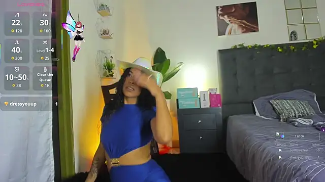 Snapshot of Akemirosse chatting on 12, 10, 2025 Akemirosse online show from 12, 10, 2025