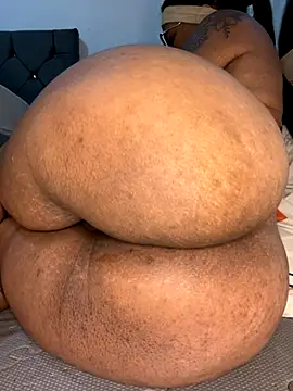 Snapshot of Charlotte_bronxxx chatting on 3, 12, 2025 Charlotte bronxxx online show from 3, 12, 2025