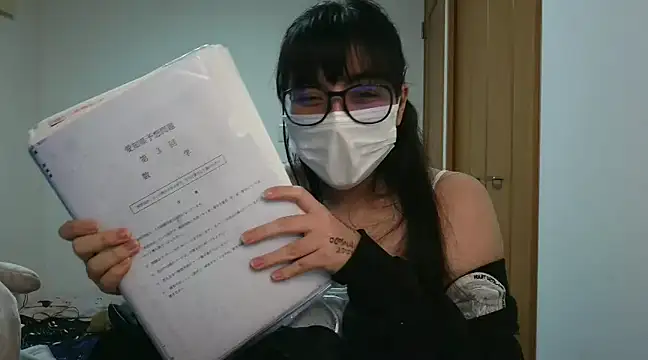 Snapshot of Sisi_cute chatting on 4, 2, 2025 Sisi cute online show from 4, 2, 2025