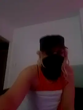 Snapshot of sandrahoeslut chatting on 13, 2, 2025 sandrahoeslut online show from 13, 2, 2025