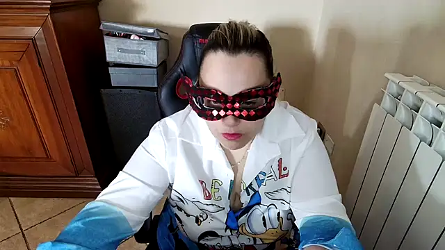 Snapshot of topina8 chatting on 12, 3, 2025 topina8 online show from 12, 3, 2025