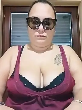 Snapshot of topina8 chatting on 11, 10, 2025 topina8 online show from 11, 10, 2025