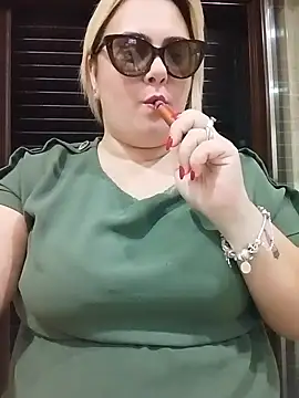 Snapshot of topina8 chatting on 11, 10, 2025 topina8 online show from 11, 10, 2025