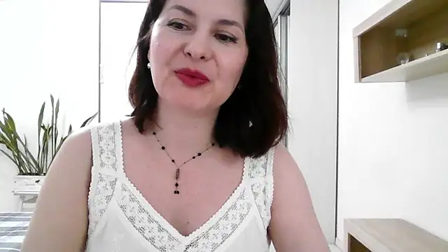 Victoria Glam online show from 27, 9, 2025