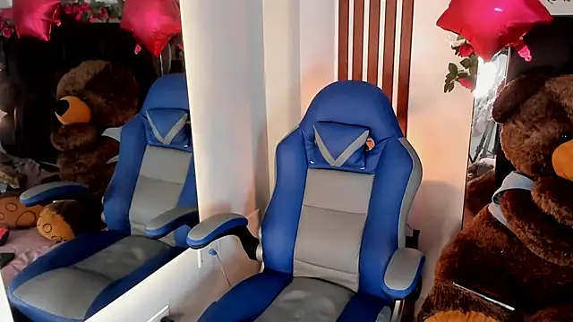 Amberr1 online show from 13, 2, 2025