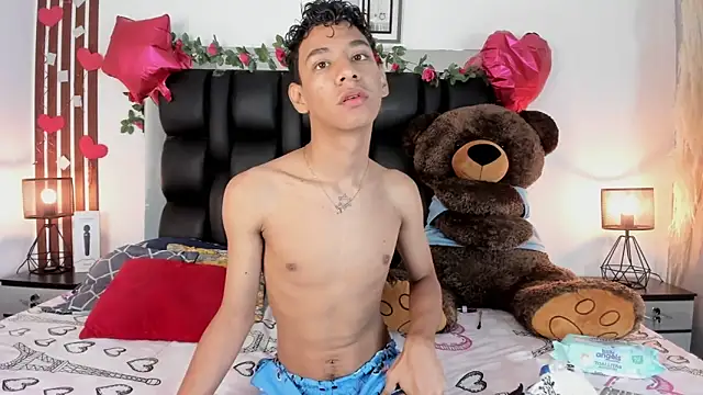 Amberr1 online show from 20, 2, 2025