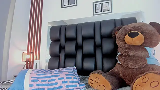 Amberr1 online show from 18, 3, 2025