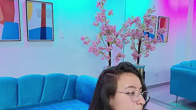 Lilyy evans online show from 8, 3, 2025