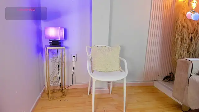 Snapshot of alana_rossetti chatting on 12, 7, 2026 alana rossetti online show from 12, 7, 2026