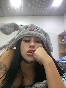 Snapshot of Girl_milk7 chatting on 19, 3, 2025 Girl milk7 online show from 19, 3, 2025