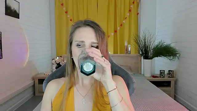 EmiliaBedy online show from 15, 3, 2025