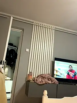 bunnythetailor online show from 9, 10, 2025