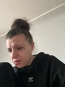 bunnythetailor online show from 16, 2, 2026