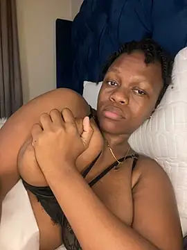 Boneca25 online show from 17, 2, 2025