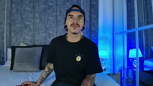 Snapshot of kaletattoo chatting on 24, 9, 2025 kaletattoo online show from 24, 9, 2025