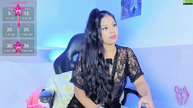 Ximena  1 online show from 23, 9, 2025