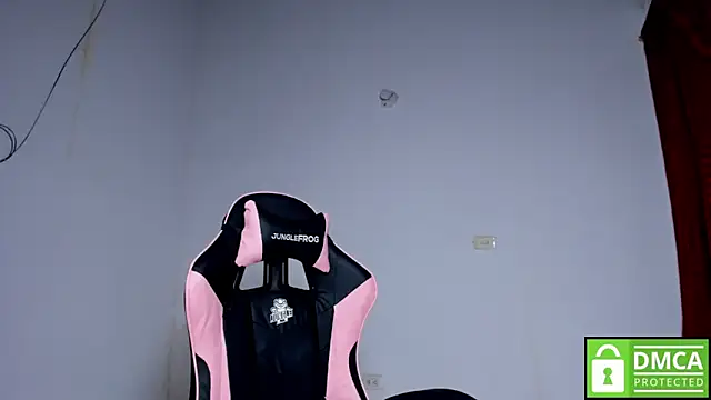 Snapshot of Little_Shaara chatting on 23, 10, 2025 Little Shaara online show from 23, 10, 2025