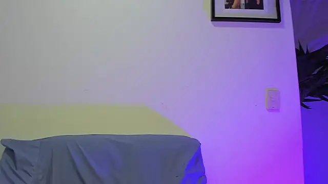 Snapshot of vicky__skinny_1 chatting on 8, 3, 2025 vicky  skinny 1 online show from 8, 3, 2025